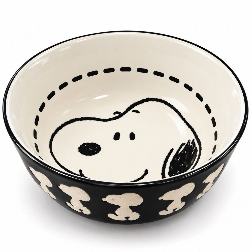 Snoopy Black & White Ceramic Snack Tidbit Bowl Peanuts 6"D